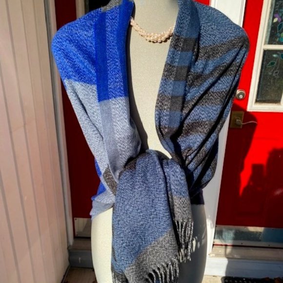Women's Wrap by Zighilli - NWT - Picture 4 of 11